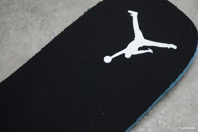 1 White Shadow 554724-073 Jordan AIR Mid 0823